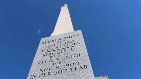 Gilbert bought this farm - Harris-St.-Pioneer-Cemetery15.jpg