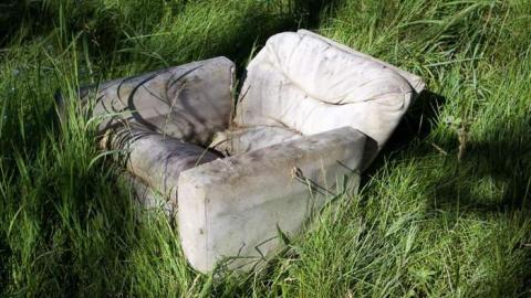 A walkaround - Two-Sixty-Nine2.jpg