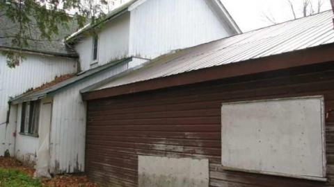 Oct 2010 - BarkeyMichell-House5.jpg