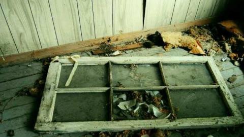 Playhouse - Maddington-farm-house11.jpg