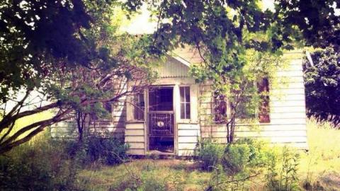 Playhouse - Maddington-farm-house25.jpg