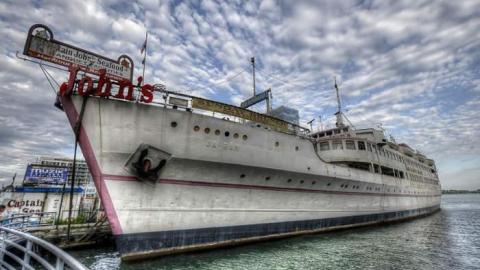 All Aboard - Captain-Johns-Restaurant23.jpg