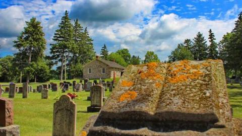 Roseville Cemetery - Detweilers-Meetinghouse-185551.jpg