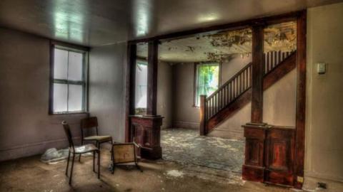 House off 401 photo 3