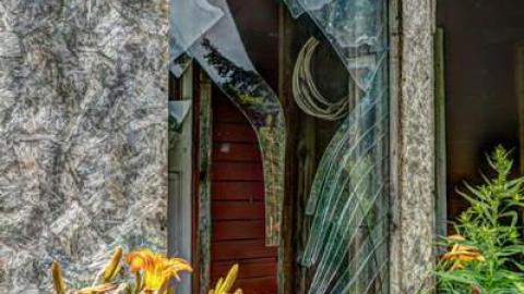 House off 401 photo 4