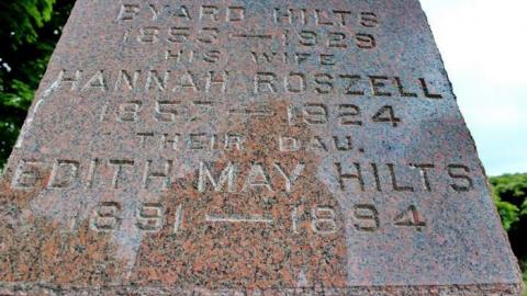 Ballinafad Pioneer Cemetery photo 3