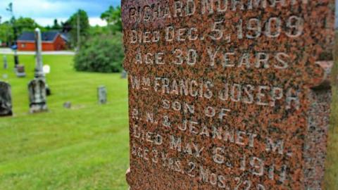 Irish Settlers - Ballinafad-Pioneer-Cemetery41.jpg