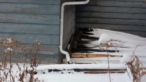 Fire Damage - Sutton-home-with-indoor-pool19.jpg