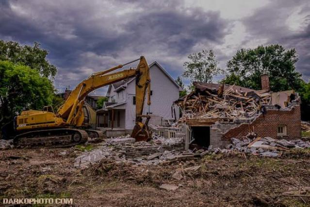 Smashing Three - Mississauga, Ontario