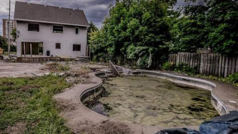 Smashing Three photo 5