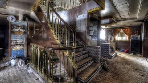 More More - Captain-Johns-Restaurant8.jpg