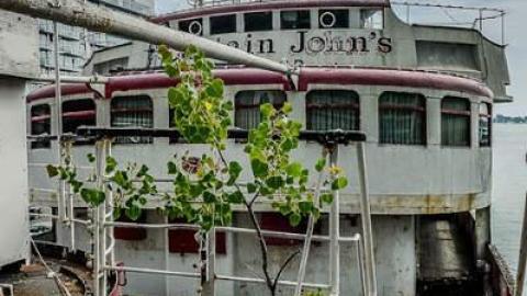 More More - Captain-Johns-Restaurant9.jpg