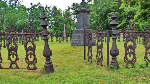Limehouse Presbyterian Cemetery photo 5