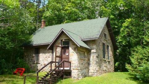 Church on Time - Miners-Bay-Church7.jpg