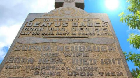  Sanft Ruhe in Frieden - St.-Clements-Pioneer-Cemetery25.jpg