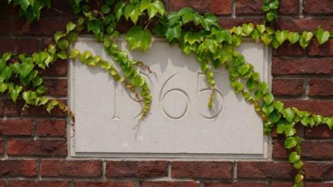 Holy Emptiness - DSC07812.jpg