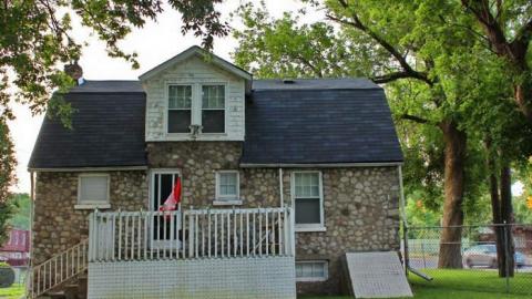 Jim's Stone House B4 - CircleDcision27.jpg