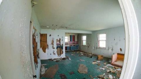 (Abandon) Hope - No-Hope-(Island)27.jpg