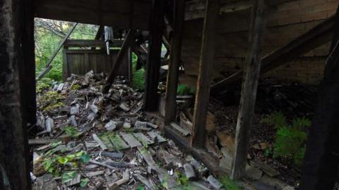 Treefarm Collapsed House - Treefarm-Collapsed-House4.jpg