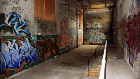 Forgot My Climbing Shoes - DSCN2773.jpg