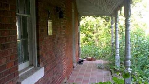 Fiddleing Time To Do - RussellChristie-House147.jpg