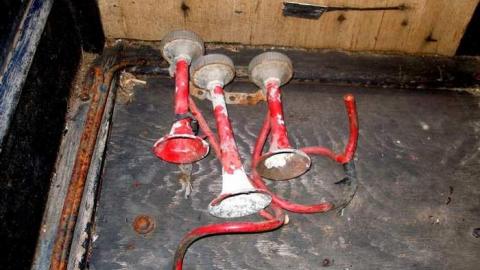 Fiddleing Time To Do - RussellChristie-House157.jpg