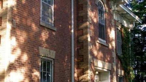 Fiddleing Time To Do - RussellChristie-House159.jpg