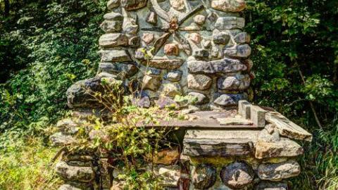 August 2014 - BBQ-and-Truck3.jpg