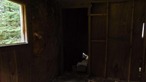 Padres Cabin - Padres-Abandoned-Cabin4.jpg