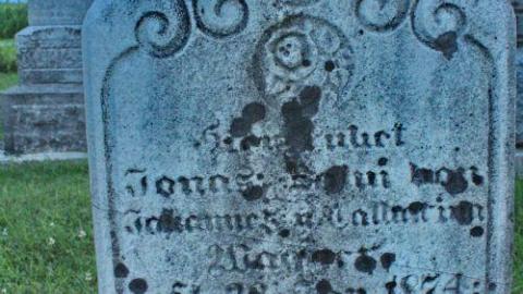 Berlett's Cemetery - Berletts-Corner-Ghosttown13.jpg