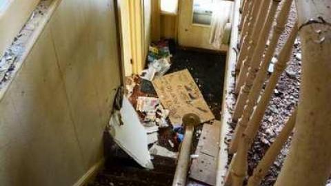 August 2014 - Holey-Sht10.jpg