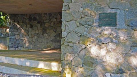 Reclaimed Enclosure - Polar-Bear-Habitat4.jpg