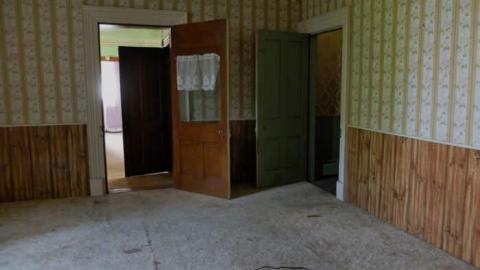 Aug2014 - Top-Is-Where-Its-At24.jpg