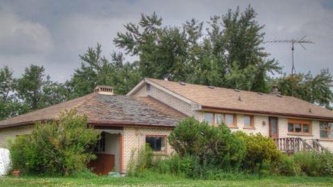 'bandoned Bungalow - 2.jpg