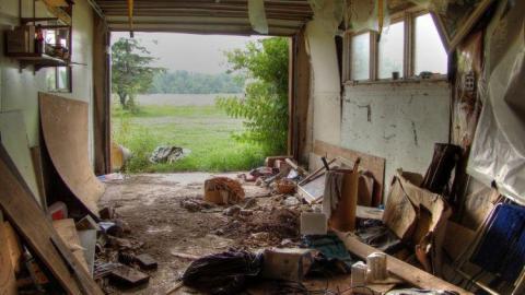 'bandoned Bungalow - 3.jpg