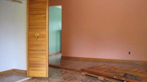 Snively Expropriated - IMG_8476.jpg