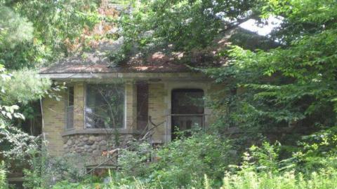 Snively Expropriated - IMG_8506.jpg