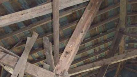 Left to rot - Left-To-Rot-in-Gibraltar93.jpg