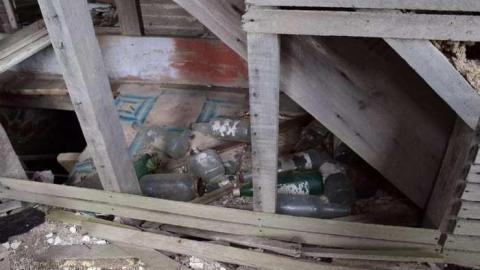 Watch the Floors - DSC_0115.jpg