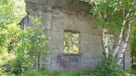 Depot Harbour - Depot-Harbour-(ghost-town)112.jpg