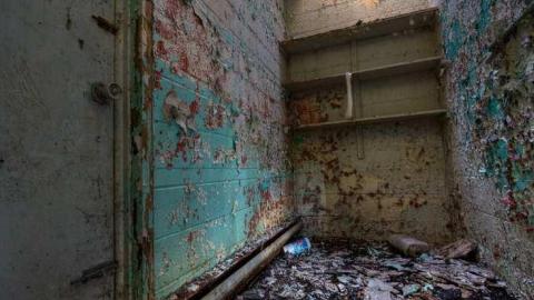 Summer 2013 Visit - 401-Truck-Stop-Courtice24.jpg