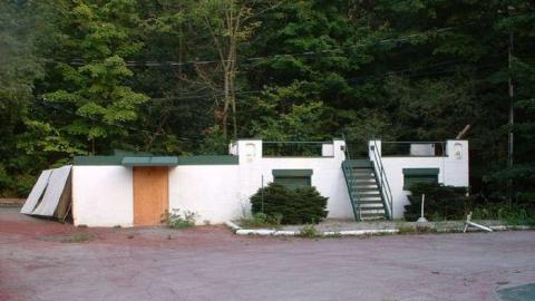 Wonderland Gardens - Wonderland-Gardens-Swimming-Pool32.jpg