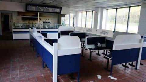 Interior Aug '14 - Yuppies-Burger1.jpg