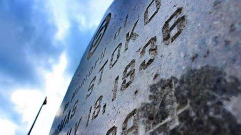 Munn's the Word - Munns-Cemetery8.jpg