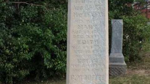 Munn's the Word - Munns-Cemetery17.jpg