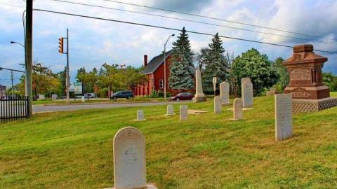 Munn's the Word - Munns-Cemetery26.jpg