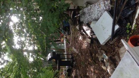 Weird house - fqimage.jpg