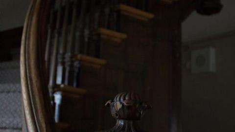 Do The Dieu - The-Snowmans-House13.jpg