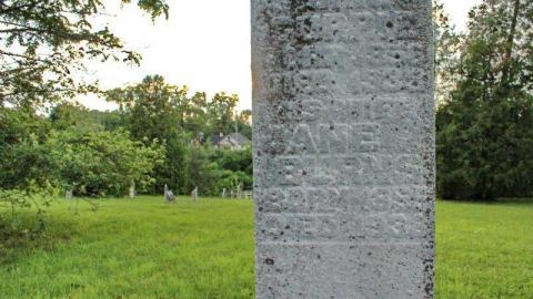 In Train Sight - Campbellville-Burying-Ground7.jpg