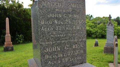 In Train Sight - Campbellville-Burying-Ground10.jpg